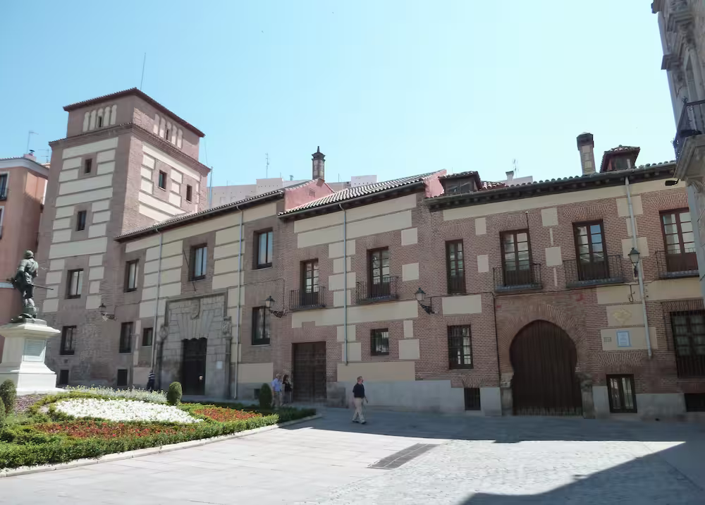 Casas de los Lujanes