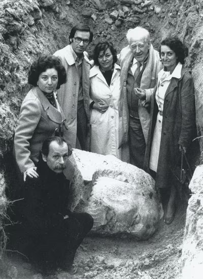 Exhumación del busto de Pablo Iglesias. Fuente: https://fpabloiglesias.es/